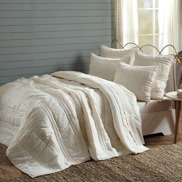 Natasha Pearl White Twin Set; Quilt 68Wx86L-1 Sham 21x27 VHC Brands - The Fox Decor